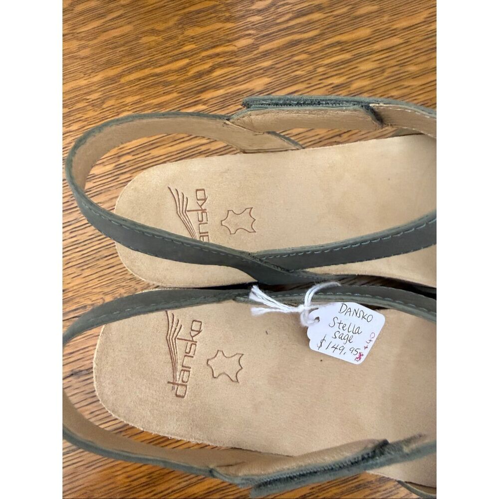 Dansko Stella Wedge Sandal in Sage Nubuck Size 9(40) Retro, Timeless, Romantic - Picture 7 of 12